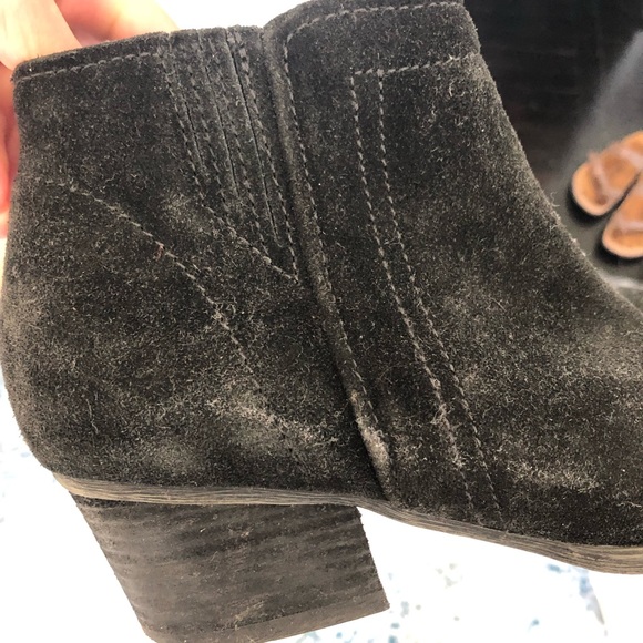 Blondo waterproof leather suede ankle booties - Picture 6 of 7